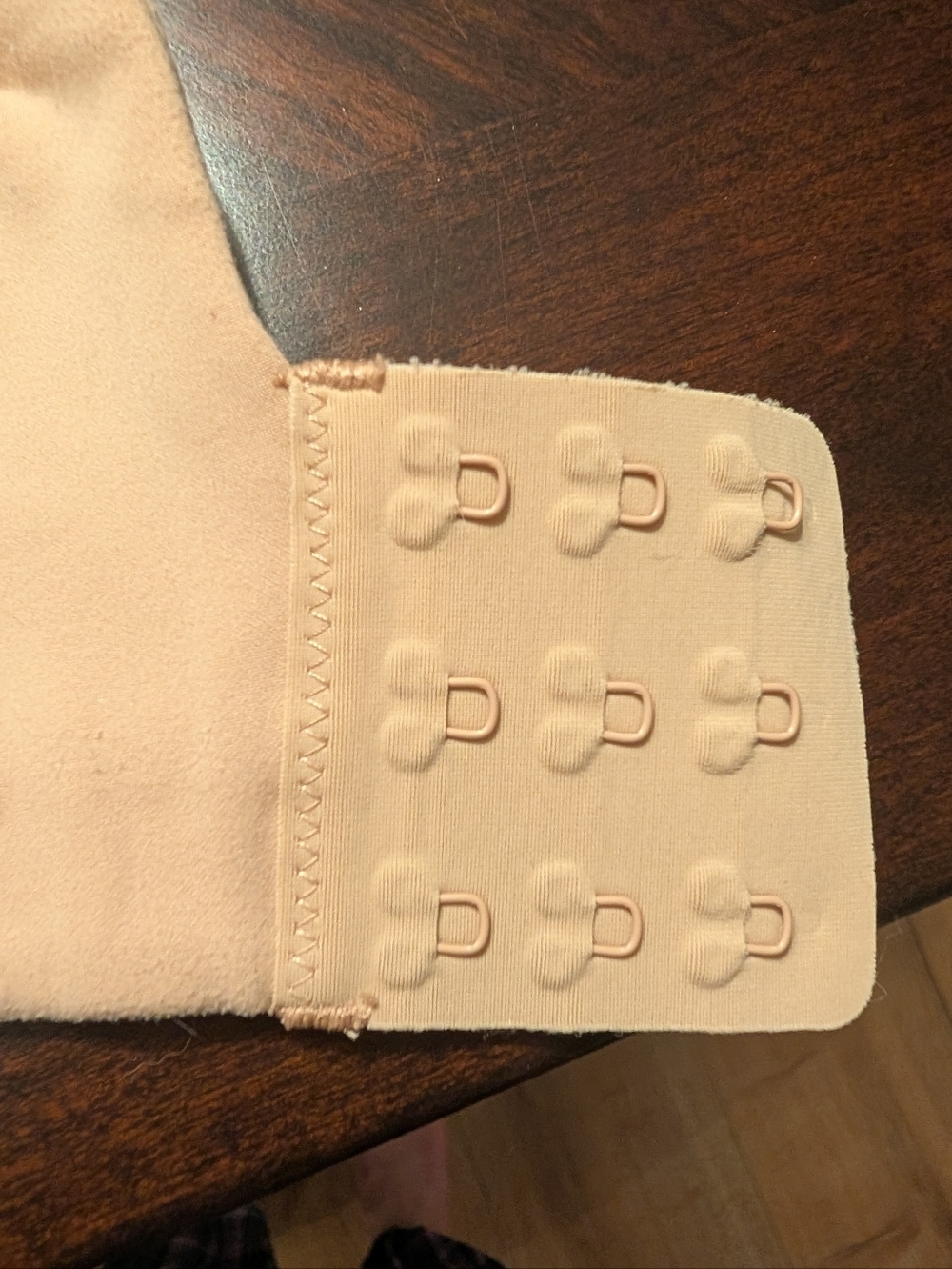 Lululemon In Alignment Bra 32DD - Picture 3 of 5